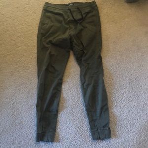 Hollister Green Skinny Joggers Size: XS